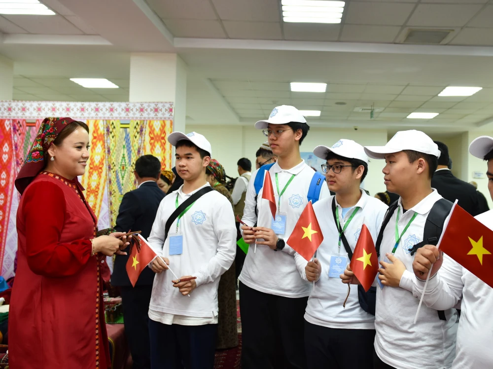 THE 2ND INTERNATIONAL MATHEMATICS OLYMPIAD FOR  SCHOOL STUDENTS STARTED IN ASHGABAT